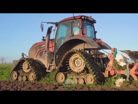How the Valtra T191 Tracked Tractor works.