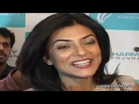 Sushmita Sen Wishes Happy Diwali 2013 !