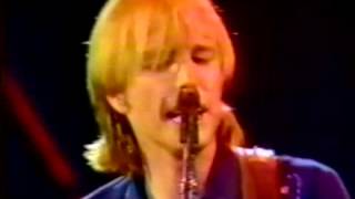 Tom Petty and the Heartbreakers - One Story Town 1983