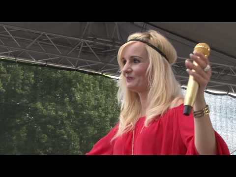 Antje Klann - Die immer lacht