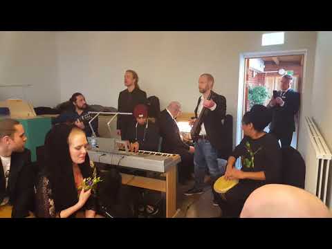 What a thing - Roots Defenders (with Singa D)  at Donny Dreads funeral. R.I.P. Broriii..