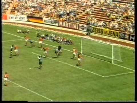 1970 (June 14) Uruguay 1-USSR 0 (World Cup).mpg