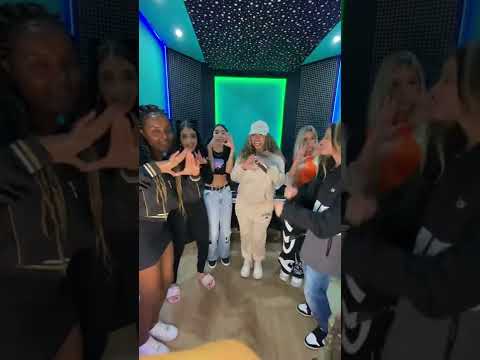 Medley delas Mc Magrela,Mc Mika,Bellagi  Isabely Thompson, Mc Ellen, Pretadzy