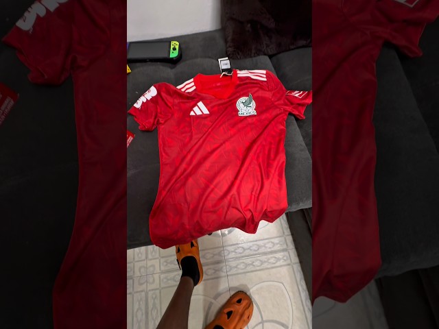 Vídeo relacionado con Master Lap Camiseta Campeon 93 Roja 2025 (FR/ES, Letras, XL, Regular, Regular)