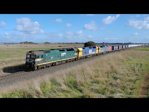 7902V Mildura Container Train Exits Gheringhap Loop (21/7/2023) - PoathTV Railways