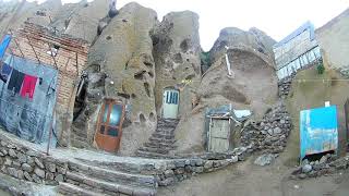 preview picture of video 'Walking through narrow streets of Kandovan, Iran'