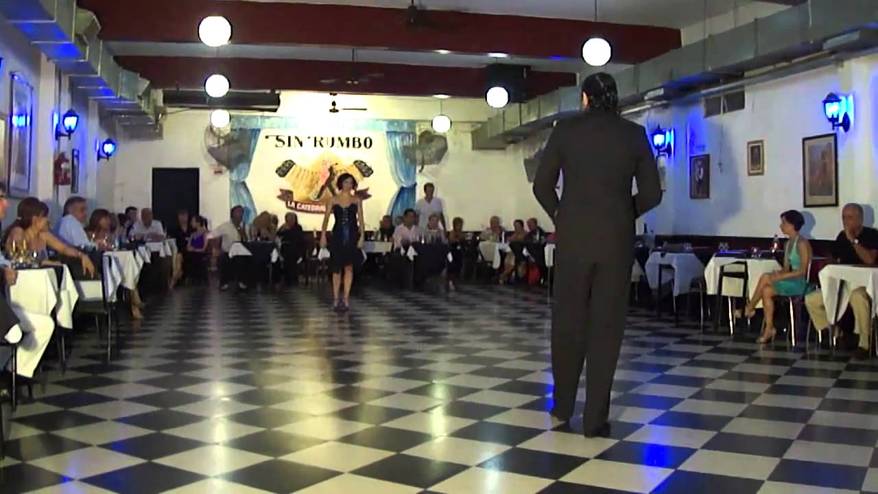 Sin Rumbo milonga de Julio Duplaa bailan Veronica Palacios y Omar Quiroga