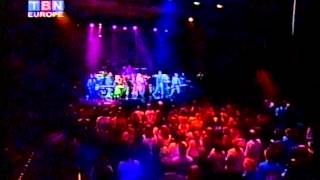 Superchic[k] - High School, So Bright (Stand Up) (live at TBN)