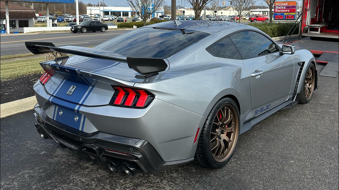 2024 MUSTANG SHELBY SUPERSNAKE FIRST LOOK (830 HP, CARBON FIBER, + MORE!!!)