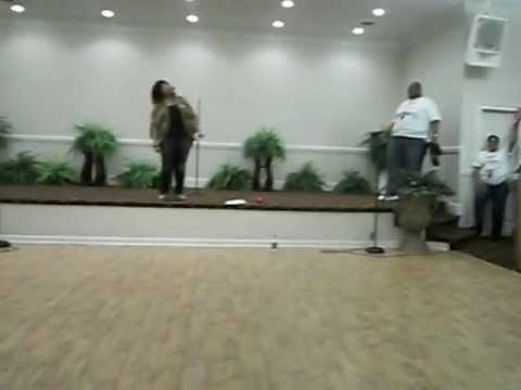 Kierra "KiKi" Sheard- Worship Medly
