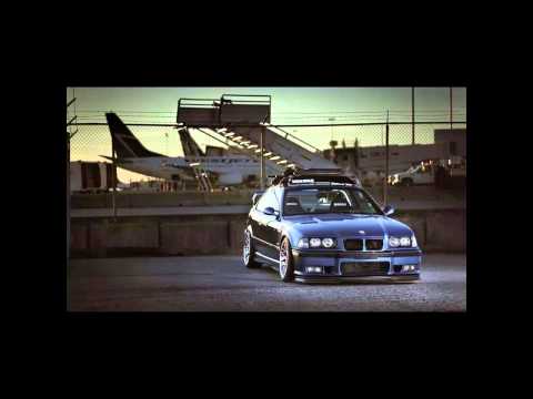 Essáy - Morning Mountain feat. Rhian Sheehan.