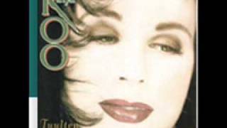 Kaija Koo - Seison vierelläsi