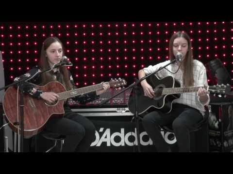 ANDREEA DUCIUC si ANDREEA IRIMICIUC - Nebun de Alb (cover Emeric Imre)