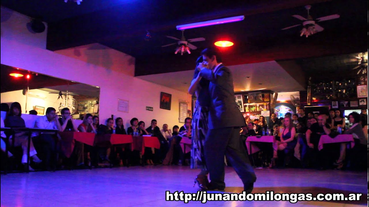 Alejandro Beron y Veronica Vazquez en MILONGA10 "Derrotado" (Tango)