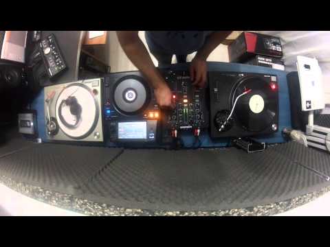 Dani Rivas playing Limited Records - "Immerse VA" Vinyl