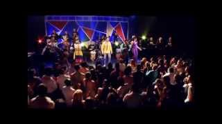 El Viejo Del Sombreron Lyrics English Translation