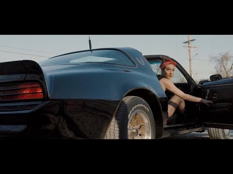 Video thumbnail for Hot Pursuit