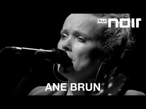 Videoclip de Du Gråter så Store Tåra — Ane Brun