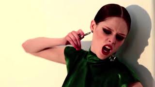 Coco Rocha Poses   How to Pose Like a Supermodel