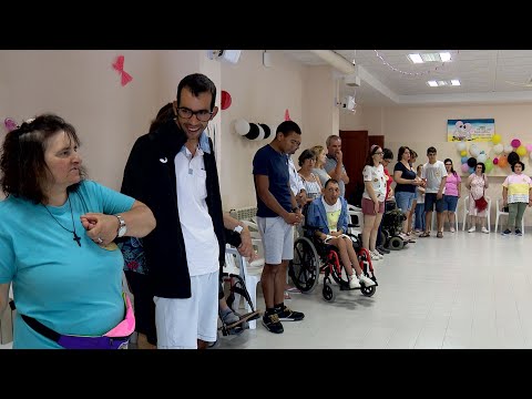 Vem para o meio: semana de férias para pessoas com deficiência e suas famílias