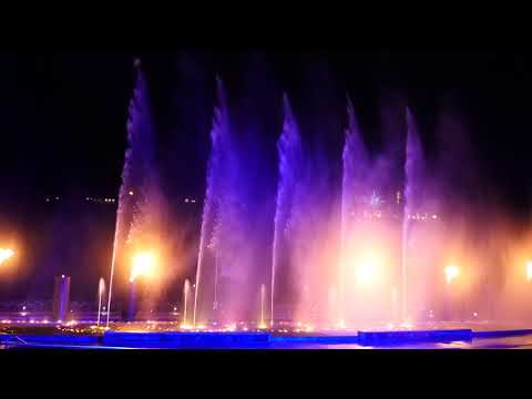 Branson Landing Fountain - Christmas Eve/Sarajevo 12/24 (2018)