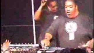 Veronique with Aaron-Carl "Use Me" Live @ DEMF 08