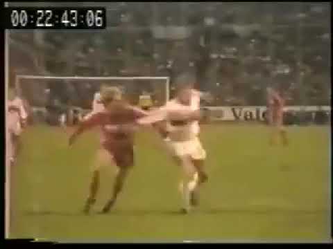 Paul Breitner (Bayern Munique) - 14/11/1981 - Stuttgart 0x3 Bayern Munique - 2 gols
