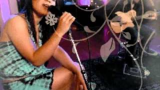Prefiero Irme Enamorada Lyrics English Translation