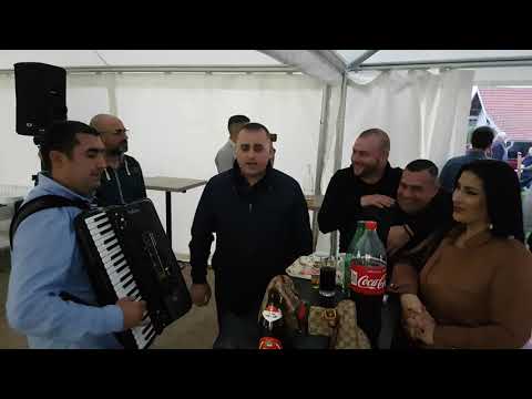 Nikola Cvetković Izazov Bend i Roki Begović Okreni jastuk ljubavi