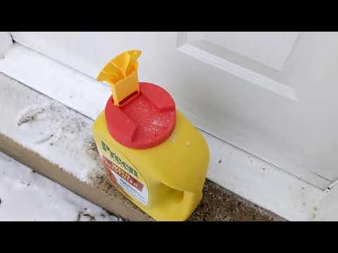 Winter Lifehack, and easier way to spread driveway salt