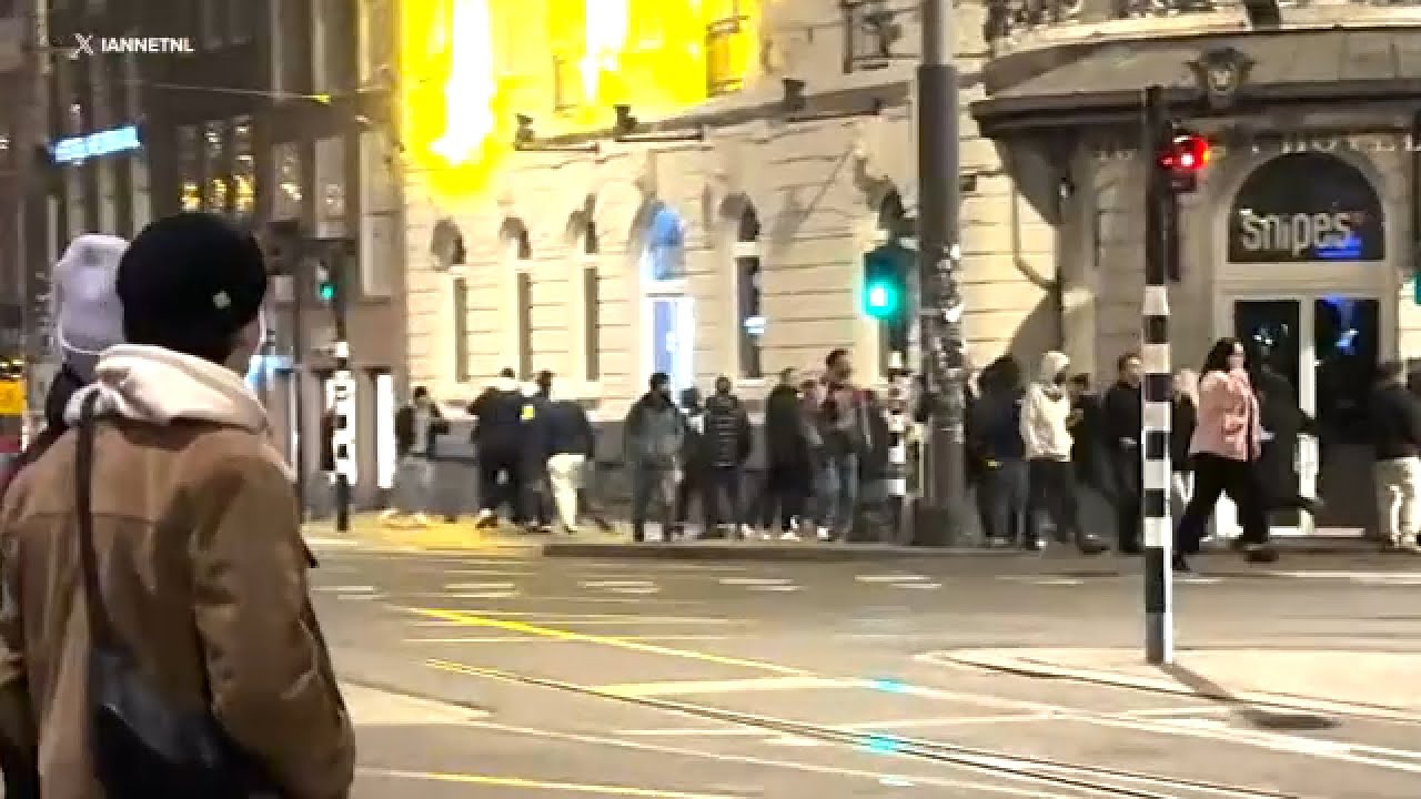 5 hospitalized after Israeli soccer fans attacked in Amsterdam