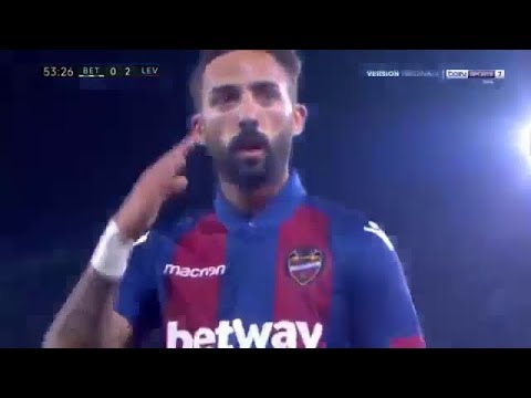 Golazo de Morales en el Real Betis 0 - Levante 3 | Audio: Miguel Angel Roman 2018-2019