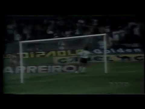 Romário (Vasco) - 27/04/1986 - Botafogo 2x3 Vasco - 2 gols