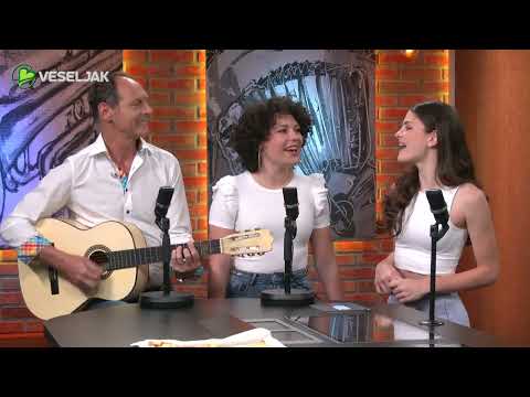 Jutranja budnica na Veseljaku: Jože Potrebuješ zapoje s hčerkama