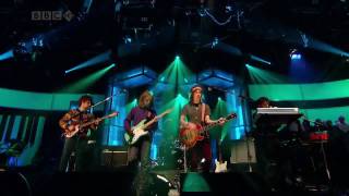 MGMT - Time To Pretend  (Live Jools Holland 2008) (High Quality video) (HD)