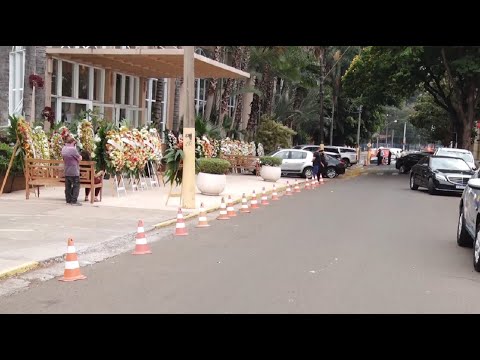 Família que morreu em queda de avião é enterrada em Piracicaba