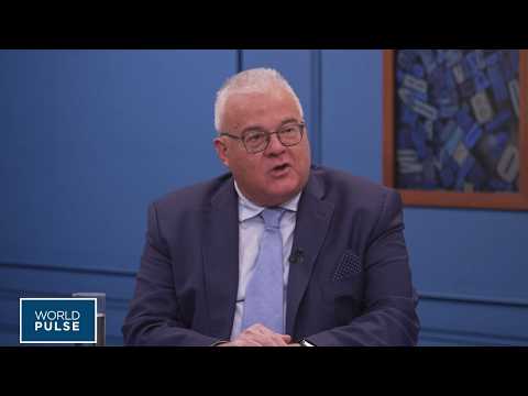 Ο «επίχρυσος» Ντοναλντ Τράμπ με τον οποίο διαφωνούν 6 στους 10 Αμερικανούς