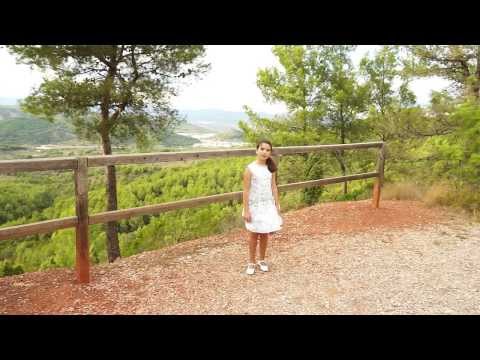 Apartin lui Isus - Bety y Patry