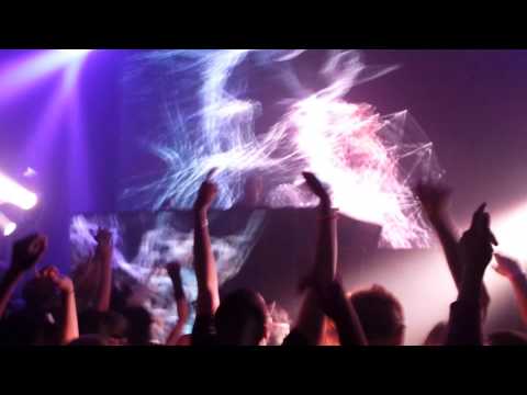 Morgan Page playing Under My Skin in San Marcos 11-07-2013