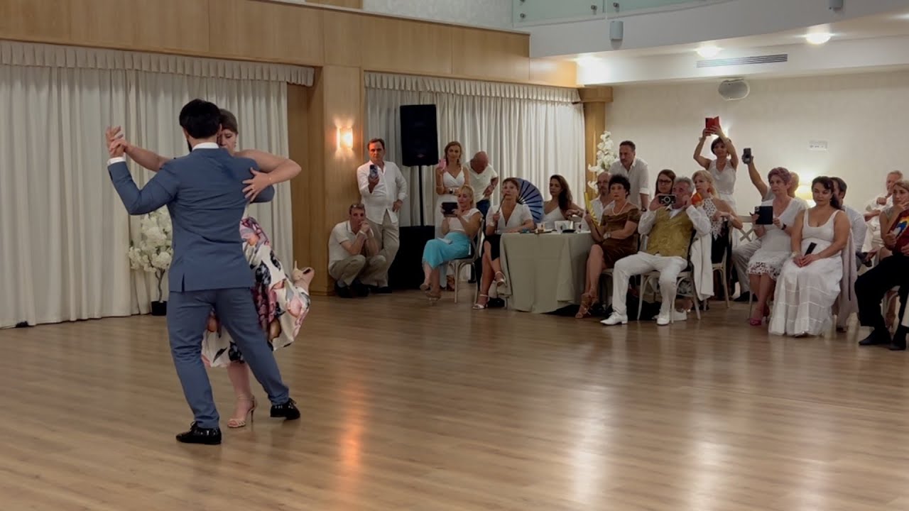 Video thumbnail for Maja Petrović & Marko Miljević - "Uno", Troilo & Marino - 1/4