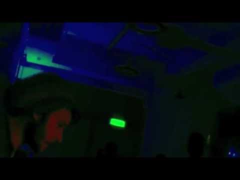 DENG DENG HiFi & DAN I LOCKS play "Illegal" 7 inch, prod by BARBES.D on BELLEVILLE INTERNATIONAL