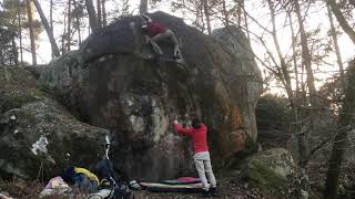 Video thumbnail of Hybris, 7b+. Fontainebleau