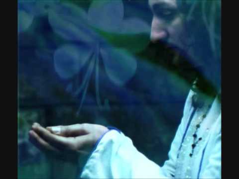 download lagu mp3 mp4 Svarta Pärlan I London, download lagu Svarta Pärlan I London gratis, unduh video klip Svarta Pärlan I London