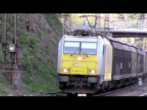 ECR 186 173-1 mit einem Güterzug nach Frankreich