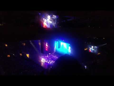Andrea Bocelli & Nicole Scherzinger- The Prayer Madison Square Garden 12-12-18