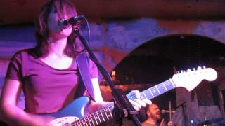 Mammoth Penguins - Make A Difference (Live @ The Shacklewell Arms, London, 01/08/15)