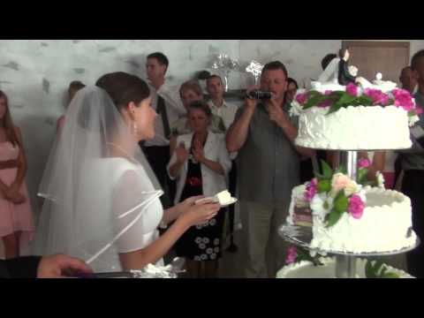 wesele  - teledysk krojenie tortu - wideofilmowanie Wrocław,kamerzysta na wesele Wrocław
