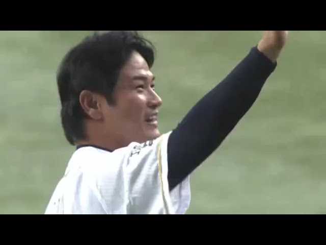 【引退セレモニー】バファローズ・谷 笑顔でグラウンド一周 2015/10/3