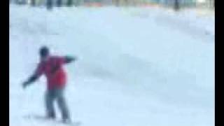 preview picture of video 'Joey snowboarding(on small hill)'