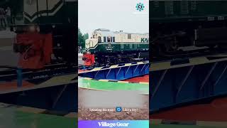 Download lagu Train Gets a Manual U-Turn, Then a POV Ride! 🚂 So COOL! #trains #railfan #cooltech #engineering mp3